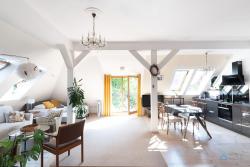 noclegi Sopot Jasny Apartament z Balkonem Blisko Plaży w Spokojnej Okolicy by Noclegi Renters