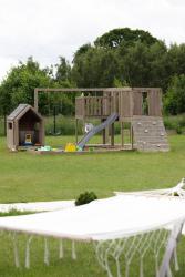 noclegi Trzęsacz Wood House Trzęsacz Podgrzewany Basen i Balia