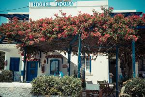 Dora's Studios & Apartments Syros Greece