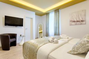 Luxury Rooms Floramye