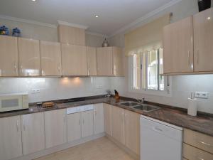 Private Pool Villa Near Golf