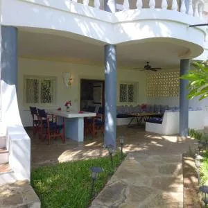 Downtown Malindi Apartment - Malindi