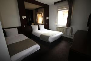 Hotels Hotel des Tonneliers : photos des chambres