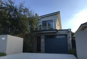 Shellys Place - Rosebud