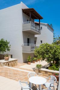 Irini Stalos Apartments Chania Greece