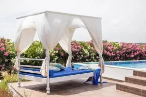 White Blue Villa - Lakhania