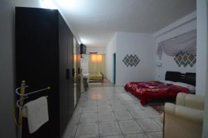 Houria House Sable Dor