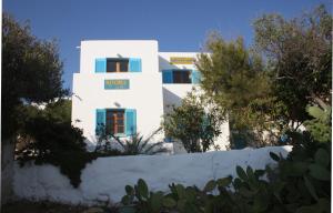 Meltemi Studios and Apartments Paros Greece