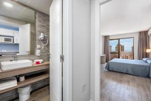 Studio (2 Adults) room in Veramar