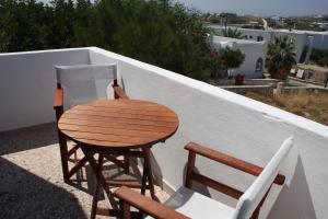 Meltemi Studios and Apartments Paros Greece