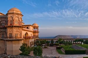 Neemranas - Tijara Fort Palace