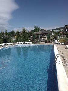 Studio in Complex Yurta