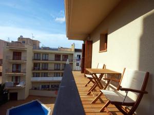 Lets Holidays Palmera III