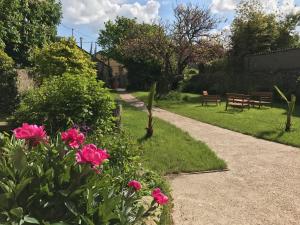 B&B / Chambres d'hotes L'Ermitage : Chambre Double