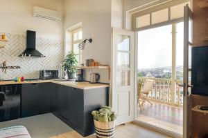 Cozy apartment with amazing views in Old Tbilisi