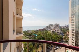 Arkadia Pearl Apartment