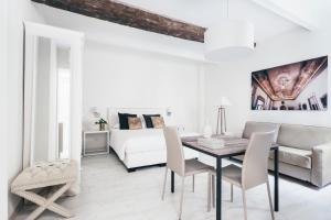 Superior Apartment room in Opera Residence