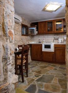 AvgonimaSeasons Hotel