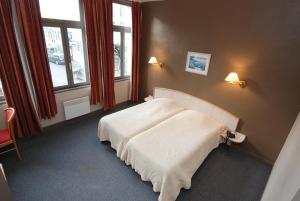 Hotels Hotel Les Frangins : Chambre Familiale