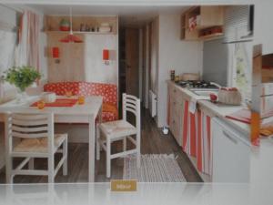 Maisons de vacances Les Roulottes de Cuzay : photos des chambres