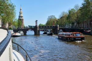 Luxurious 110m² 3br Houseboat in Amsterdam Centre!