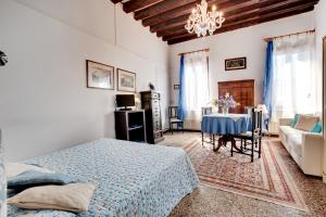 Ca Badoer West Studio