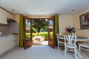 Hotels Bastide Avellanne : photos des chambres