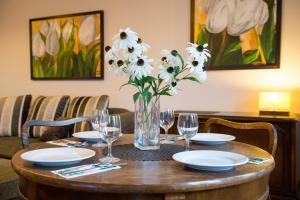 Riverside Apartment plus Parking