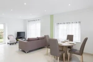 Corneille by Cocoonr - 雷恩