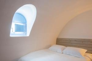 Earino Suites and Villa Santorini Greece