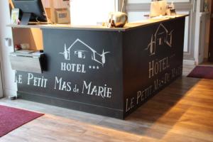 Hotels Le Petit Mas De Marie : photos des chambres