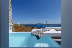 Earino Suites and Villa Santorini Greece