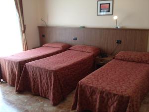 Camera Tripla con Bagno in Comune
