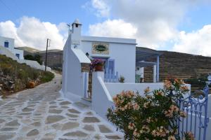 Ioanna Studios Tinos Greece