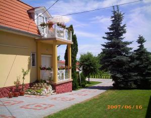 Apartament Anikó Apartmanház Balatonföldvár Węgry