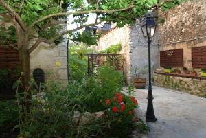 Hotels Logis Cote Loire - Auberge Ligerienne : photos des chambres