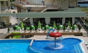 Sunny Cove Apartments