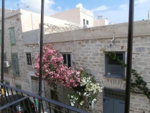 Avra Rooms Syros Greece