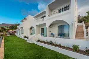 Golden View Studios - vlicha