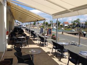 Hotels Les Bains Boyardville - Hotel et Restaurant : photos des chambres