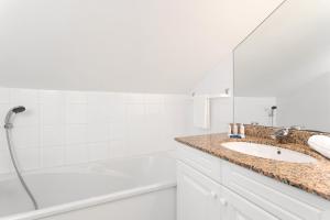 Villages vacances Madame Vacances Villas La Prade : photos des chambres