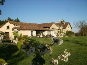 Maisons de vacances Gites de Pellecahus : photos des chambres