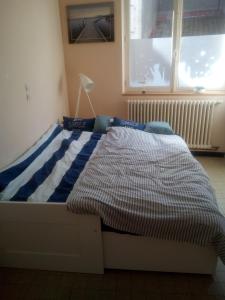 Appartements Studio 2 pers en vieille ville parking gratuit - by La Source d'OrFee : photos des chambres