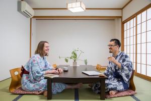 Maholova Minds Miura