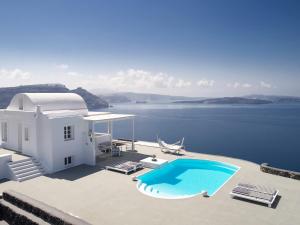 Mythique Villas & Suites Santorini Greece