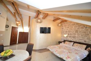 Palazzo Max and Alex Apartments