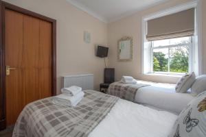 Standard Twin Room room in The Wheatsheaf Inn