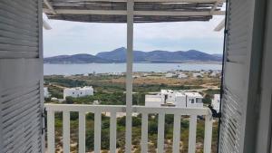 Evmorfia rooms Antiparos Greece