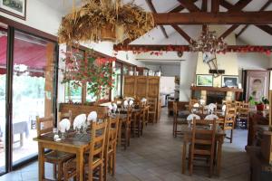 Hotels Hotel Restaurant Les Gorges de Chouvigny : photos des chambres