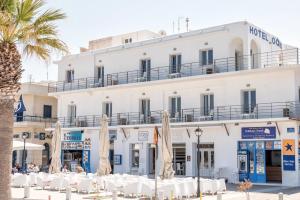 Hotel Oasis Paros Greece